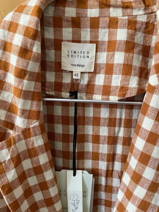 Americana cuadros ocre y blanco Talla M