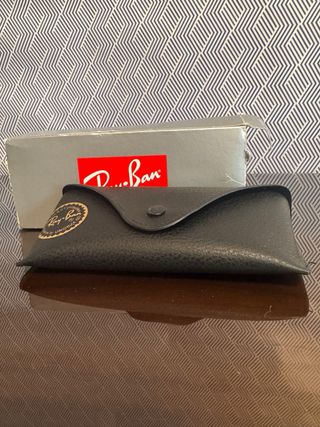 Gafas de sol Ray-Ban doradas modelo RB3447 001