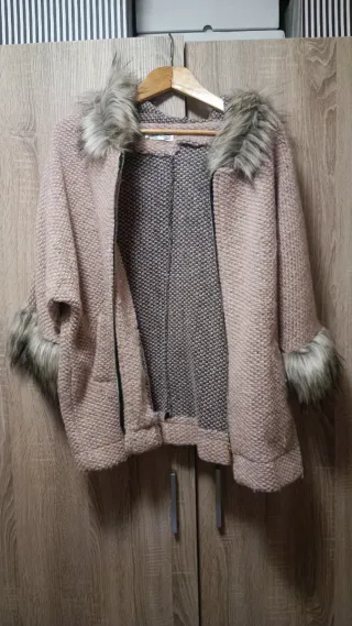 Abrigo rosa con pelo