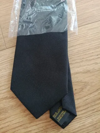 Corbata militar negra