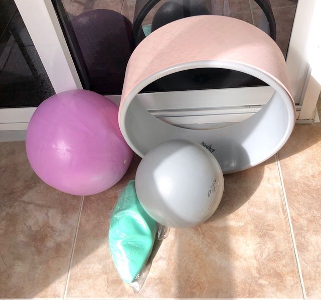 Set Pilates: Rueda, Pelotas