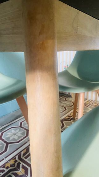 Tavolo ovale, legno di pino, design minimalista 