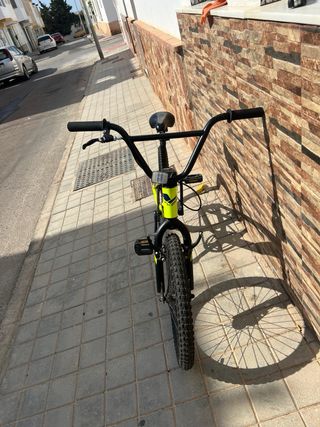 Bicicleta BMX Monty
