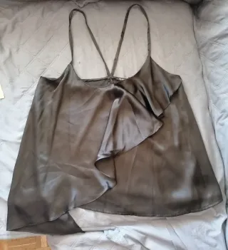 Blanco Camiseta Tirantes Volante Negro