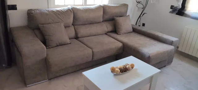 Sofá chaise longue tela beige/gris