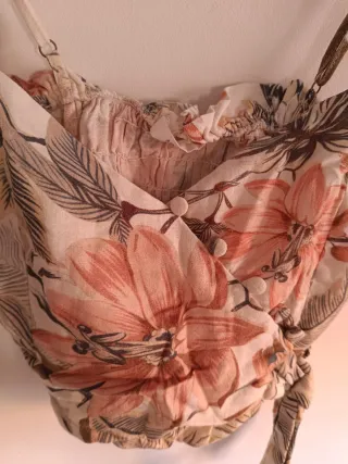 Crop top tirantes floral