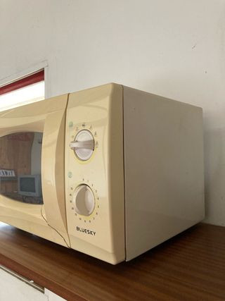Microondas Bluesky Beige