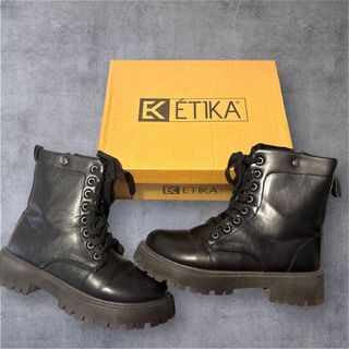 Botas KETIKA Talla 38 Negras