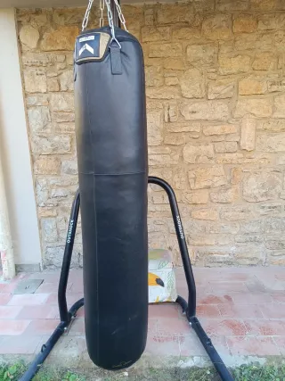 Set sacco boxe e supporto autoportante, Outshock