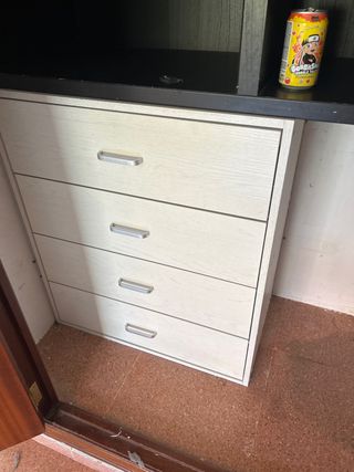 Cassettiera in legno