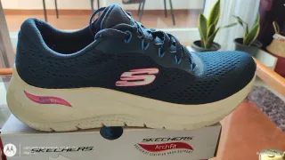 Zapatillas Skechers Arch Fit Azul y Rosa