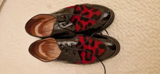 Zapatos charol y piel mujer negros y rojos