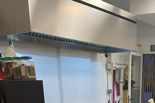 Campana extractora industrial con filtros