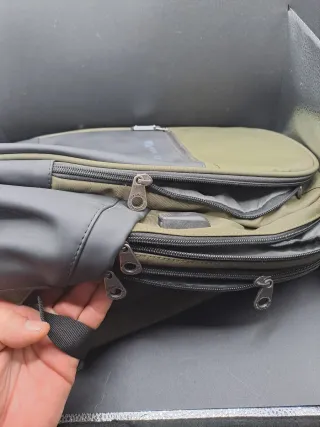 Mochila Pepe Jeans gris y verde - Nueva