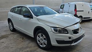 VOLVO V60 Cross Country D3 Plus 150cv 6v 2017