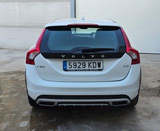 VOLVO V60 Cross Country D3 Plus 150cv 6v 2017