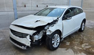 VOLVO V60 Cross Country D3 Plus 150cv 6v 2017