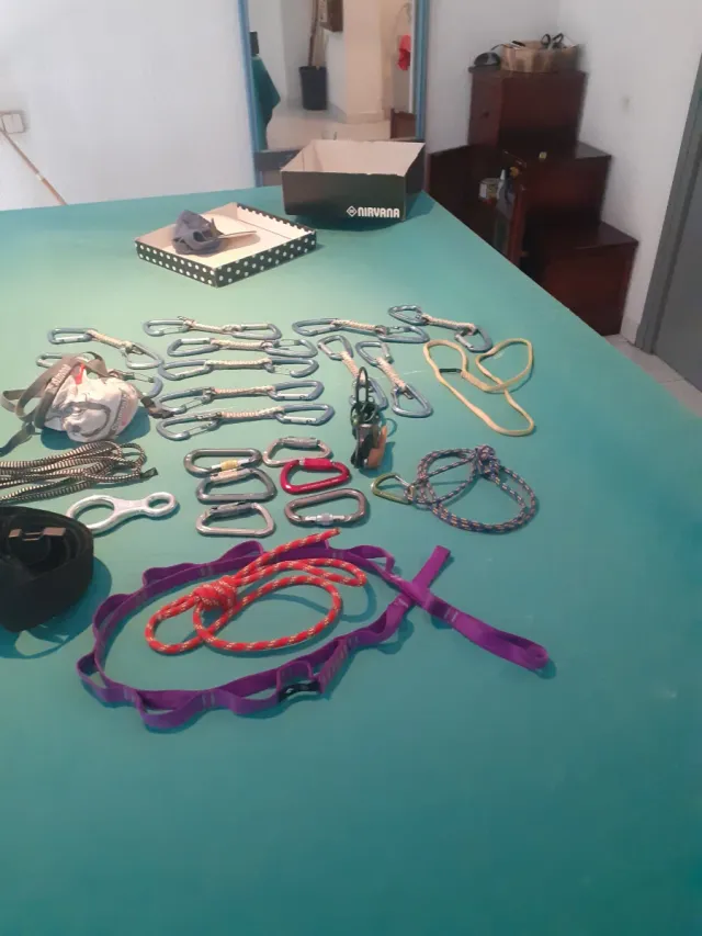 Kit Escalada Mosquetones Cuerdas