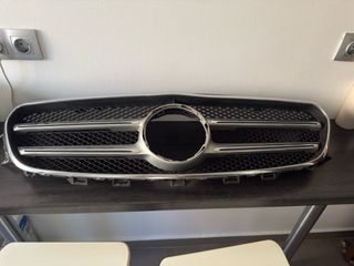 Rejilla Delantera Mercedes Clase E W213