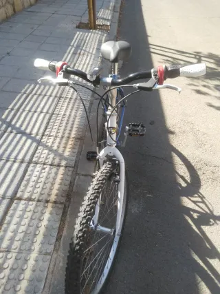 BICICLETA MTB 26" y 21V