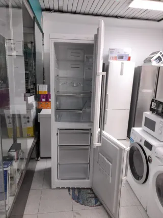 NEVERA SIEMENS BLANCA 
