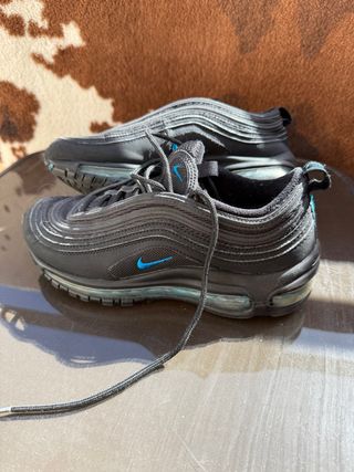 Nike Air Max 97 Negro/Azul
como nuevas
