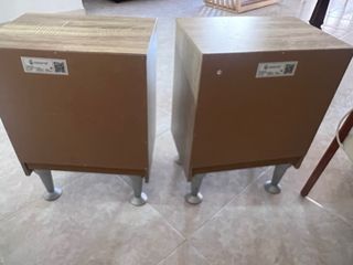 2 Mesitas de Noche Madera y Metal