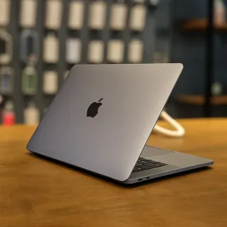 MacBook Pro 13 M1 (2020) 8GB/256GB SSD Touch Bar