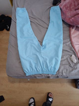 Chándal Lacoste Azul
- chabdal original 
