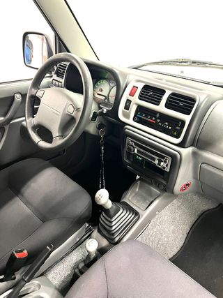 Suzuki Jimny 2004