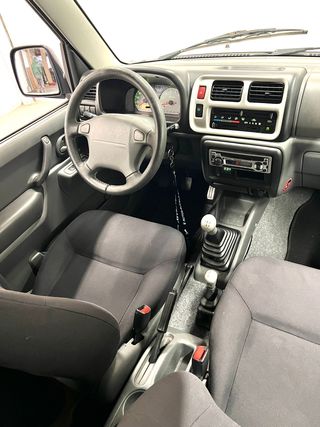 Suzuki Jimny 2004