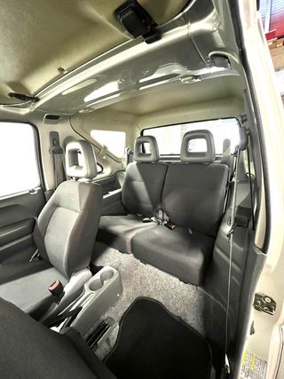 Suzuki Jimny 2004