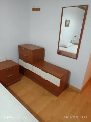 Cama individual, colchon, 1 mesita, cajonera y esp