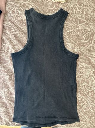 Top Zara gris sin mangas