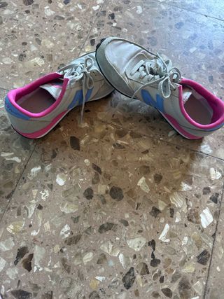 New Balance Beige y Rosa