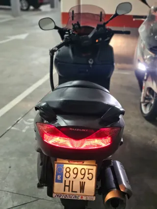 Suzuki Burgman 125 2012 Negra con 41mil kilomerro