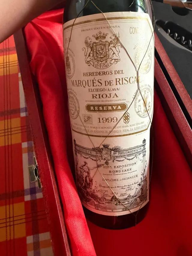 Marques de Riscal Rioja Reserva 1999 Caja