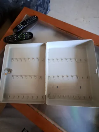 Caja metálica para llaves