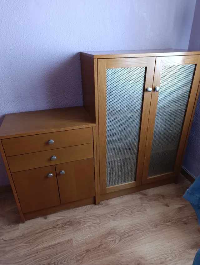 Cajonera con armario de madera