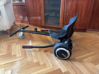 Patin HoverBoard con sillín, poco usado y limpio.