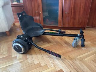 Patin HoverBoard con sillín, poco usado y limpio.