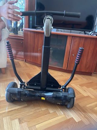 Patin HoverBoard con sillín, poco usado y limpio.