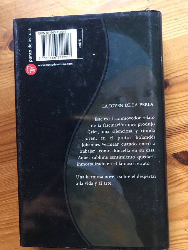 LA JOVEN DE LA PERLA