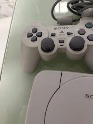 Consola Sony PS one Blanca + Mandos + Memory Card