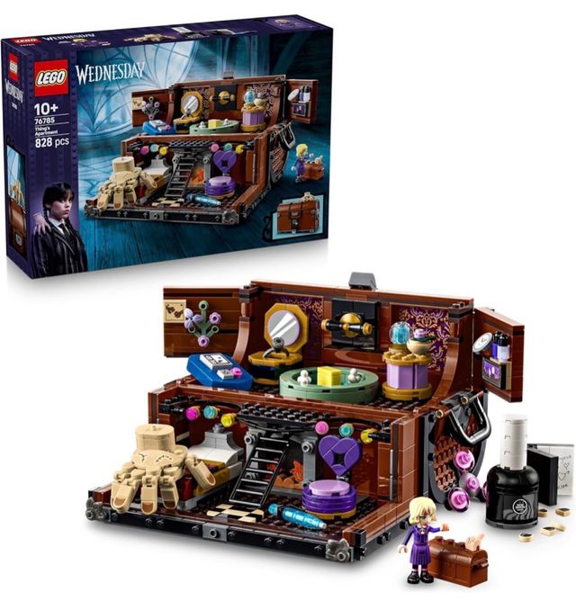 LEGO 76985 Wednesday Thing's Hand