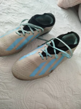 Botas Fútbol Messi Talla 41.5