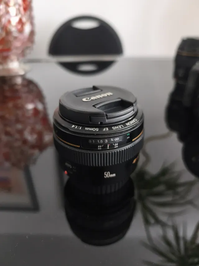 Canon EF 50mm f/1.4 Lente