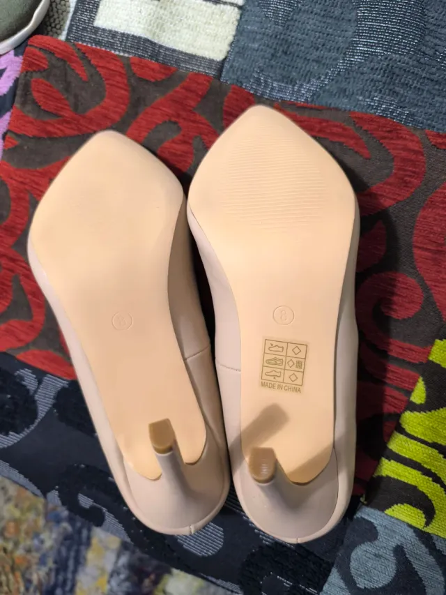 Zapatos de tacón nude