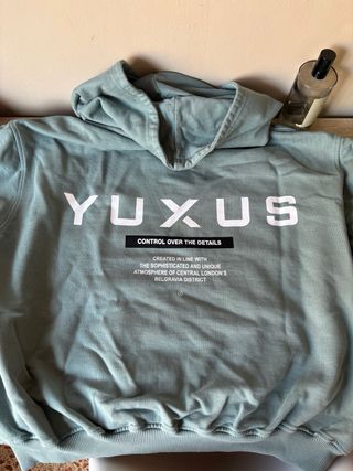 Sudadera YUXUS verde con logo
