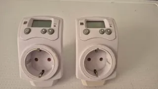 2 Reguladores Humedad y Temperatura